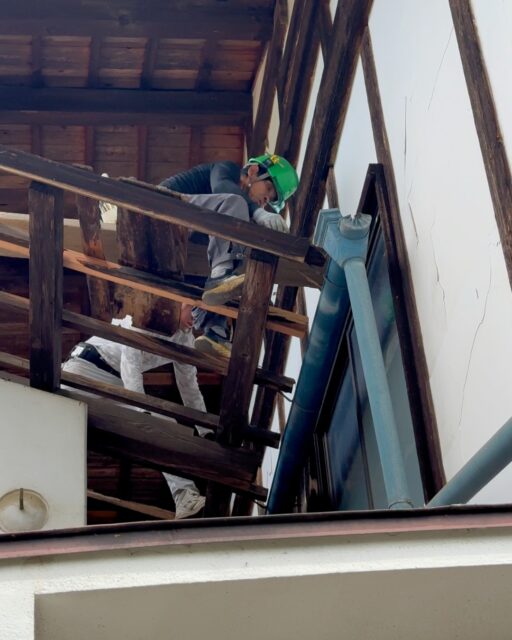 ･:*+.屋根修繕工事･:*+.

群馬県で新築高性能住宅からリフォーム、リノベーション、
外構工事などお家に関わる
あらゆる施工を行なっています。

いいね！フォロー、とても嬉しいです😊
ーーーーーーーーーーーーーーーーー
🏠想いをかたちに　
住人十色の家づくり

有限会社　建徳
HP: https://www.ken-toku.co.jp/
ーーーーーーーーーーーーーーーーーー