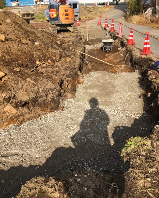 📍群馬県で高性能住宅を手がける工務店

【擁壁工事】
分譲地の整地に伴い、擁壁工事を行いました。
沼田市で建築条件付の分譲地ご紹介しています。
星空がキレイな静かな町の、
お庭が作れるゆったりとした広さの分譲地です。

建徳と一緒に快適に暮らせる高性能住宅をつくりませんか？
詳しくはDMで。

家づくりを考えている方、ぜひ保存して参考にしてください！
「なるほど！」「知らなかった！」と思ったら、いいねも嬉しいです！
ーーーーーーーーーーーーーーーーー
🏠未来へ、つなぐ家

有限会社　建徳
HP: https://www.ken-toku.co.jp/
ーーーーーーーーーーーーーーーーーー